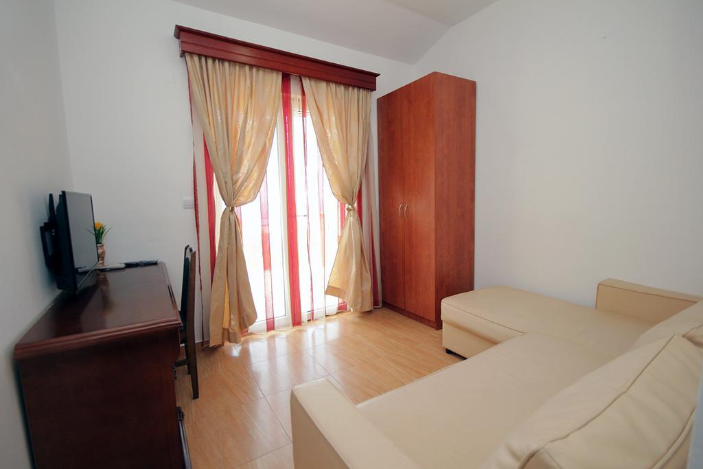 Apartmani More Sveti Stefan Exterior foto